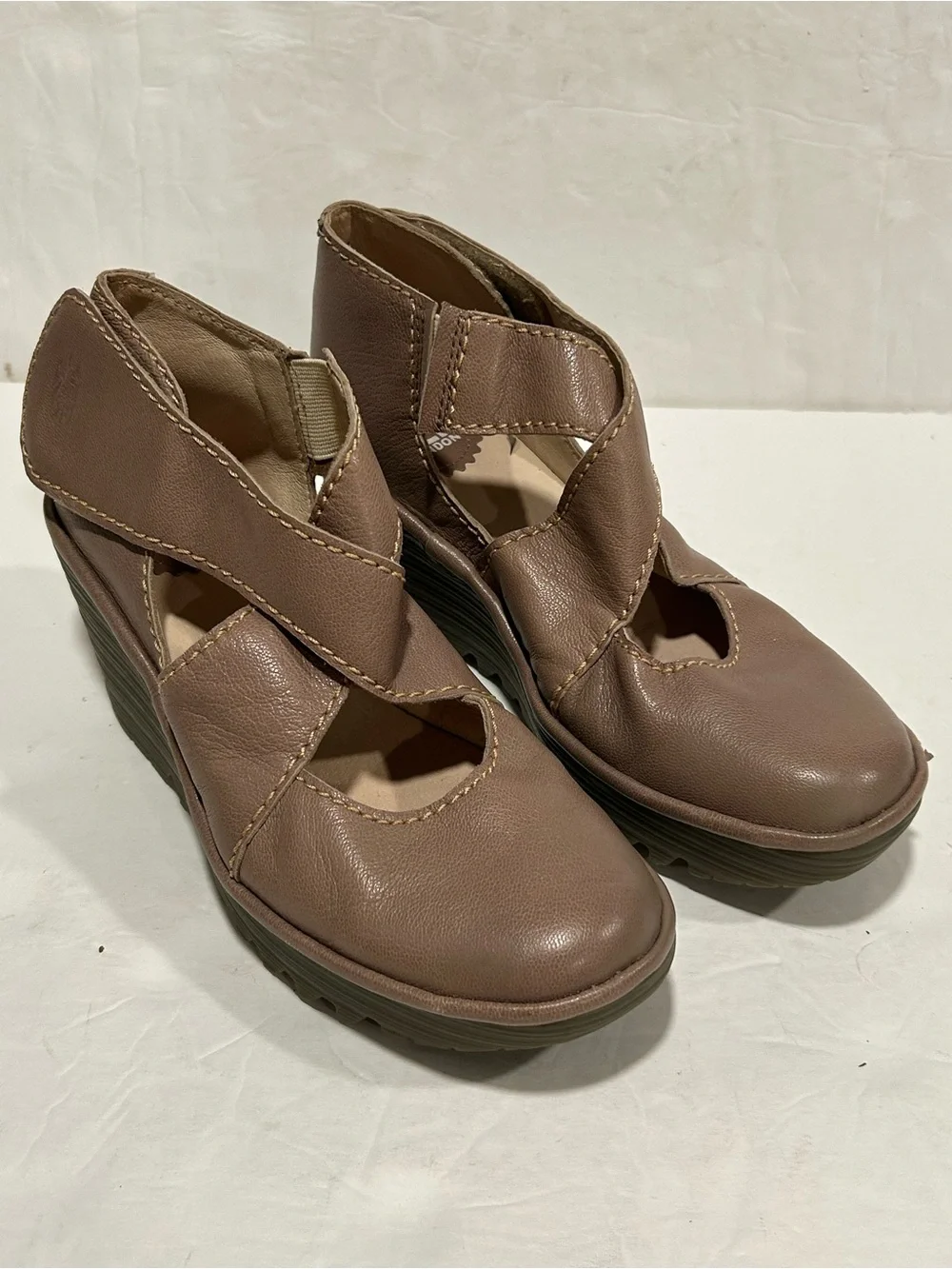 Fly London Yogo Leather Criss Cross Strap Wedge Pump Shoes Taupe EU 36 US 5-5.5